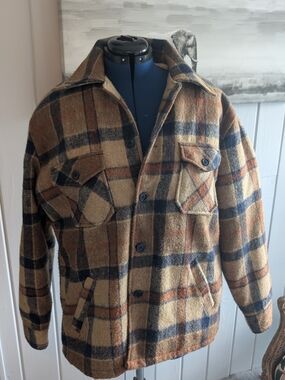 Men's Vintage Wool Blend Jacket in Tan and Navy